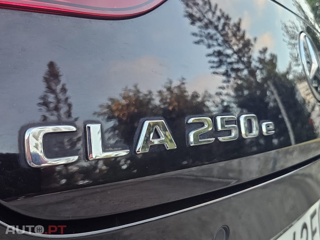 Mercedes-Benz CLA 250 250e hybrid plug-in