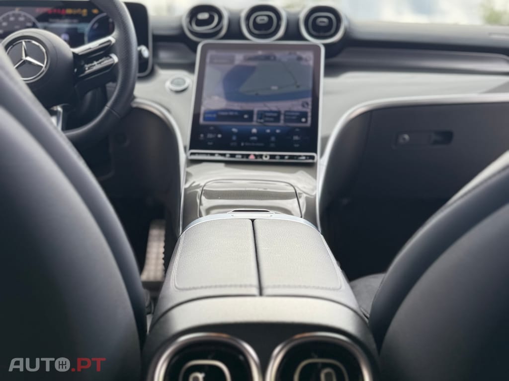 Mercedes-Benz C 300 Híbrido Plu In  Pack Night