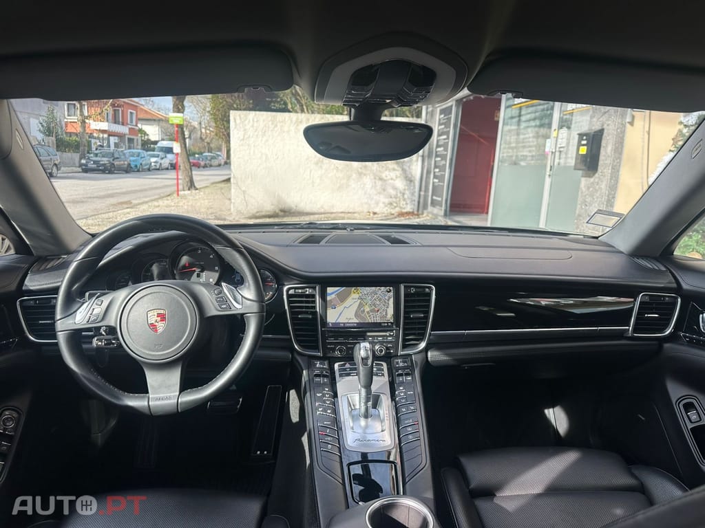 Porsche Panamera Platinum Edition