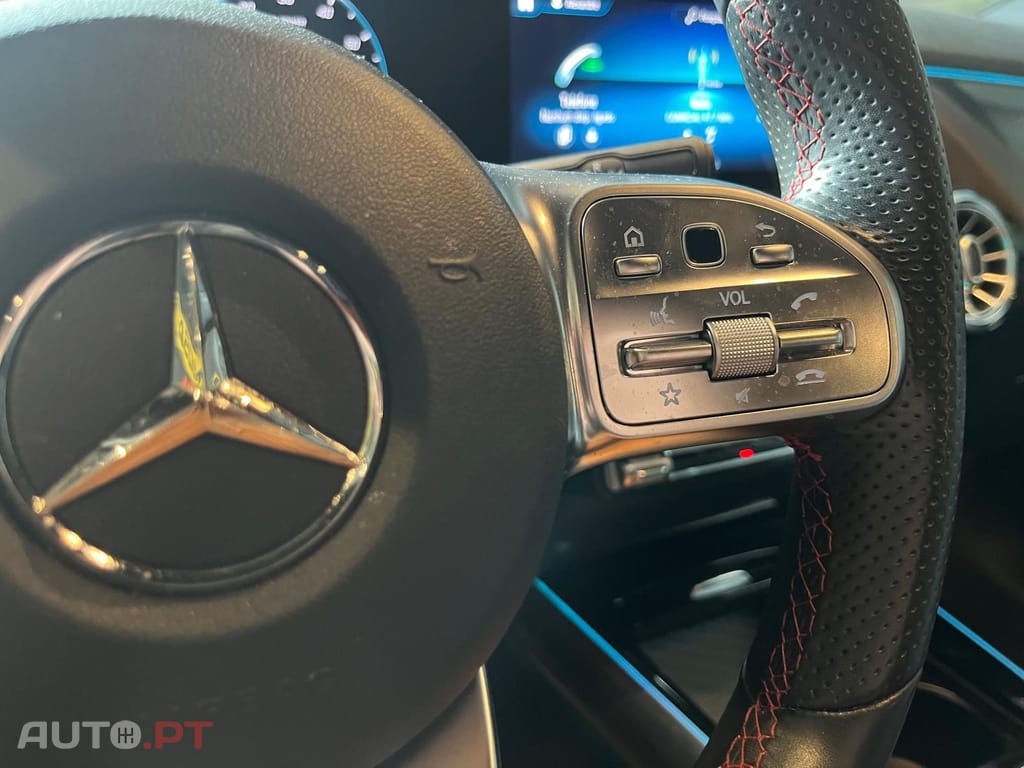 Mercedes-Benz GLA 250 e AMG LINE