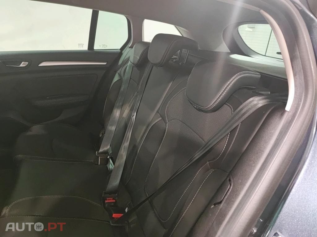 Renault Mégane Sport Tourer 1.5 Blue dCi Intens