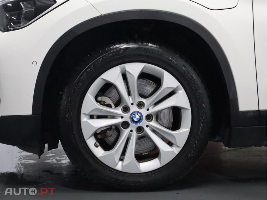 BMW X1 xDrive25e Advantage