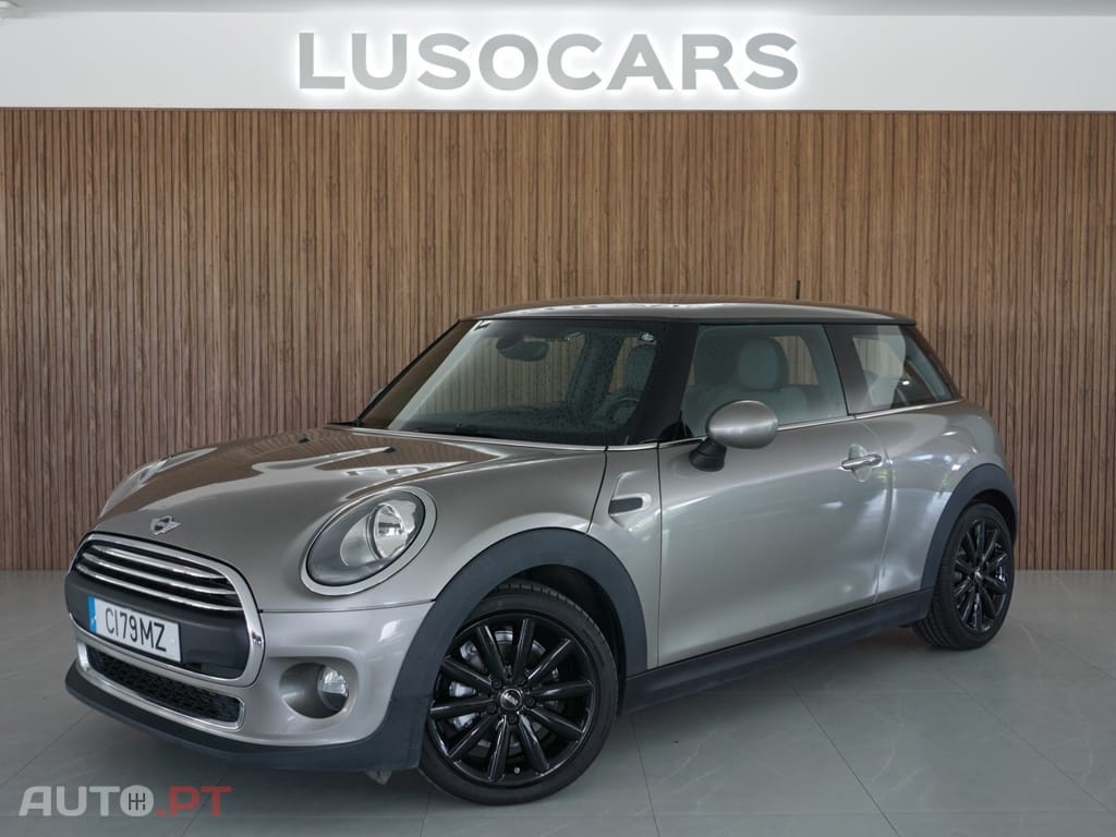 MINI Cooper One Blackyard