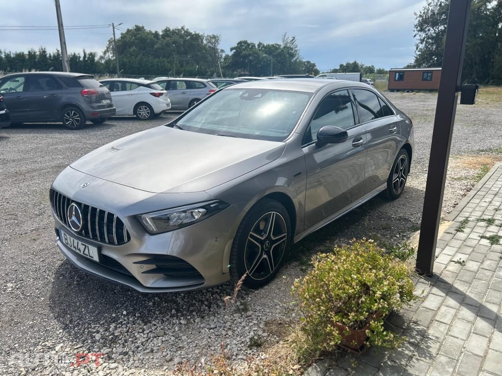 Mercedes-Benz A 250 e 8G-DCT AMG Line Advanced