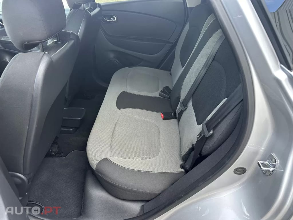 Renault Captur 1.5 dCi EDC