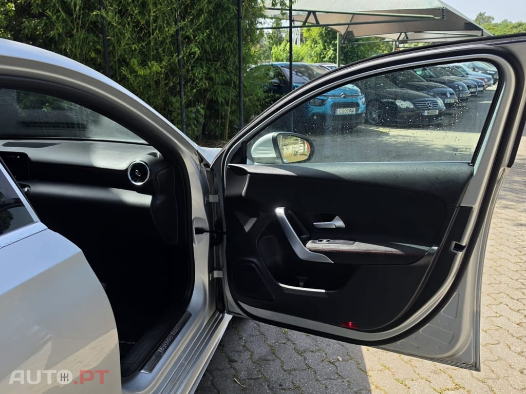Mercedes-Benz A 250 e 8G-DCT AMG Line