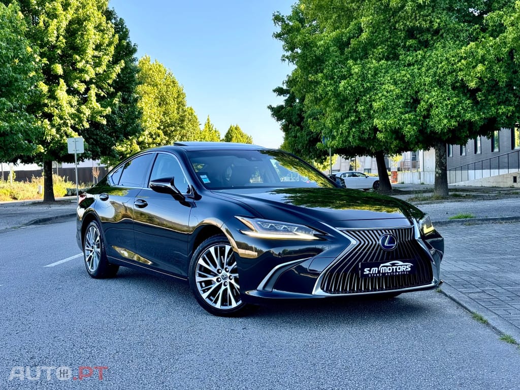 Lexus ES Executive+