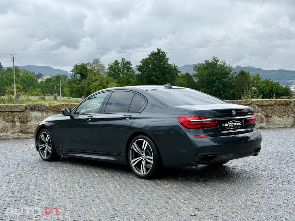 BMW 740 d xDrive Pack M Auto