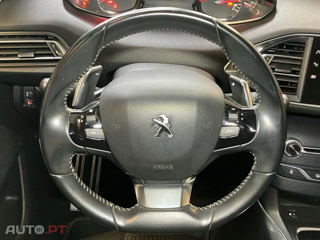 Peugeot 308 1.5 BlueHDi Style EAT8