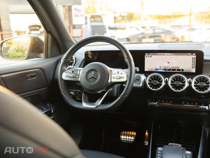 Mercedes-Benz EQB 300 4Matic AMG Line