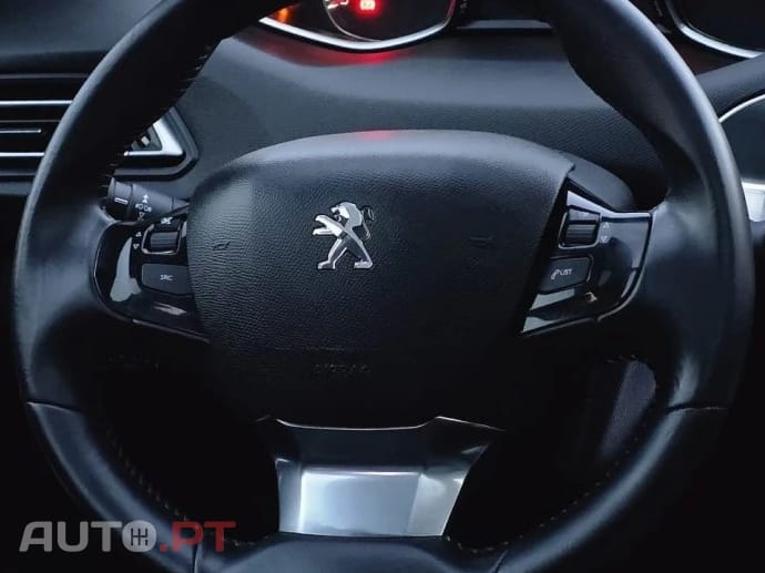 Peugeot 308 1.6 BlueHDi Allure