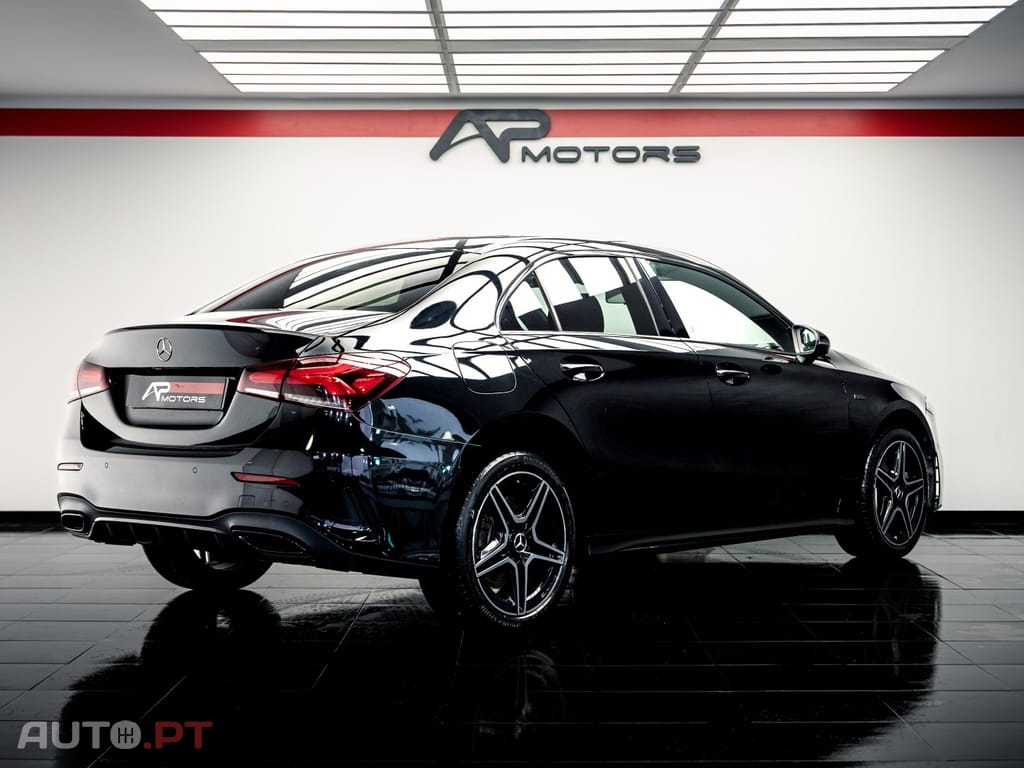 Mercedes-Benz A 250 e AMG Line