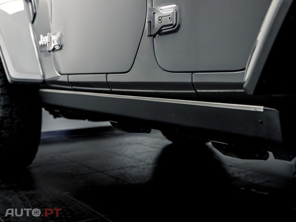 Jeep Wrangler 2.2 CRD Sport AT