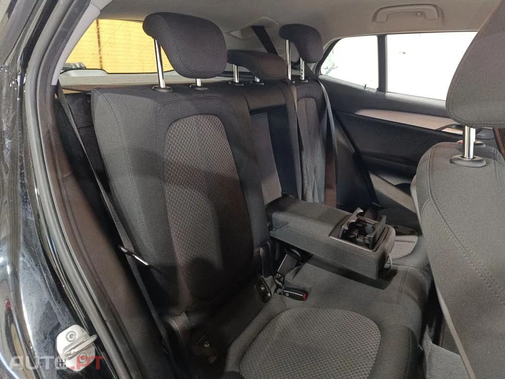 BMW X2 18 d sDrive Auto