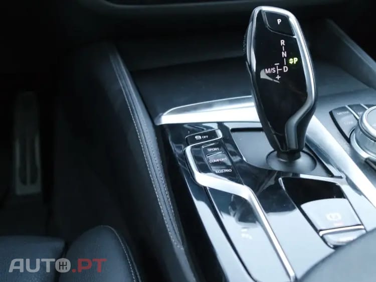 BMW 520 d Pack Desportivo M Auto