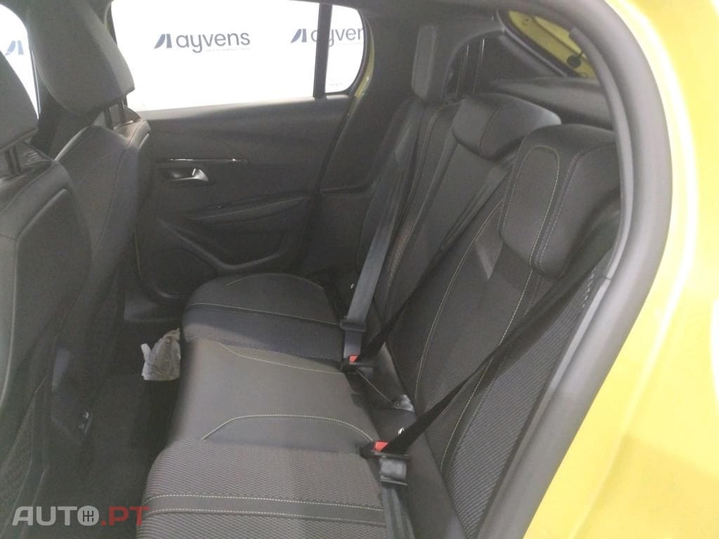 Peugeot 208 1.2 Hybrid GT e-DCS6