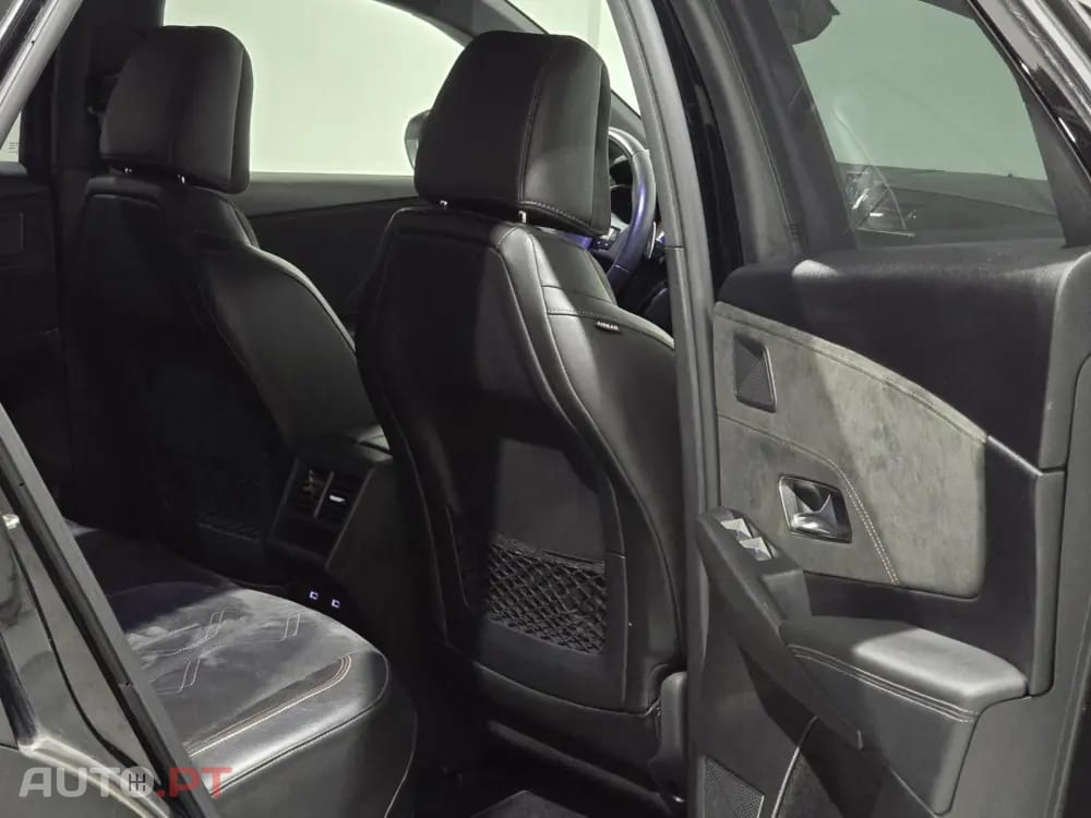 DS DS7 Crossback E-Tense Performance Line EAT8