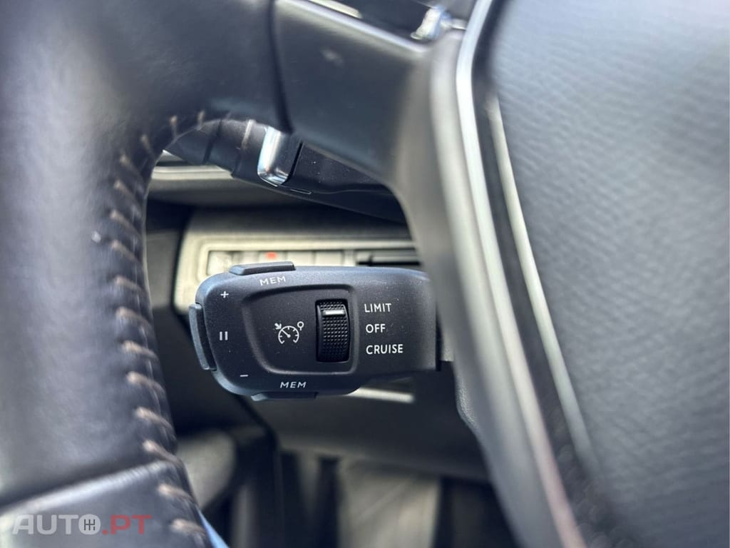 Peugeot 3008 ACTIVE BUSINESS EAT8 