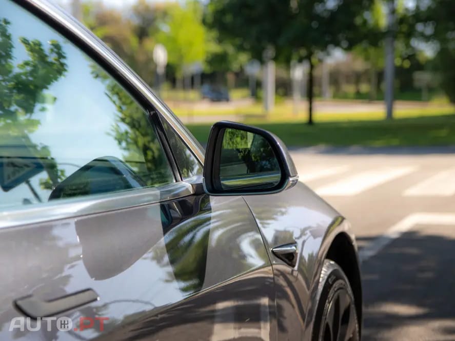 Tesla Model 3 Standard Range Plus RWD