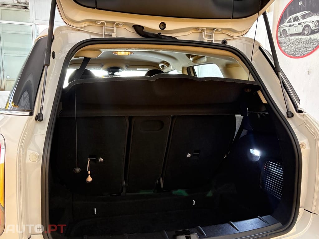 MINI Countryman One D