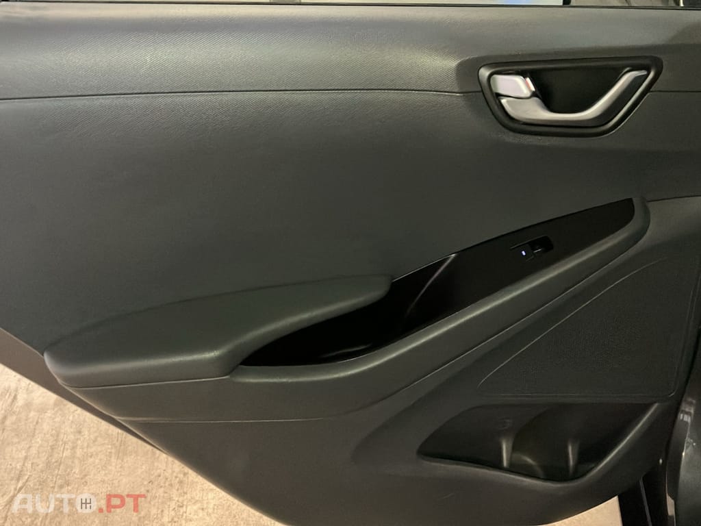 Hyundai Ioniq 28kWh Eletric Tech