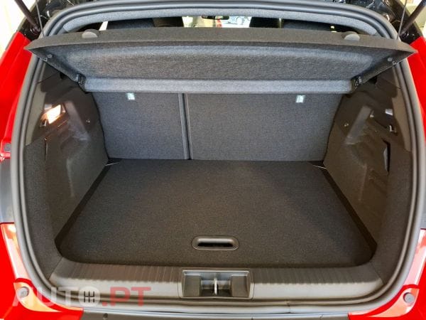 Renault Captur 1.6 E-Tech Híbrido 145 techno