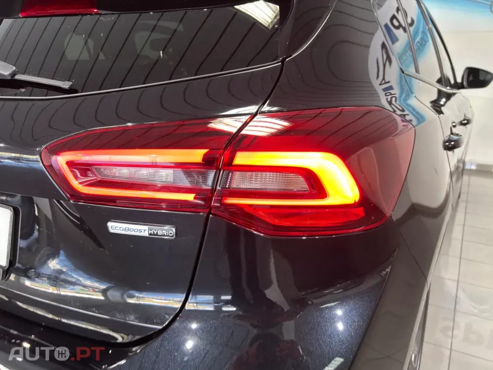 Ford Focus 1.0 EcoBoost MHEV ST-Line