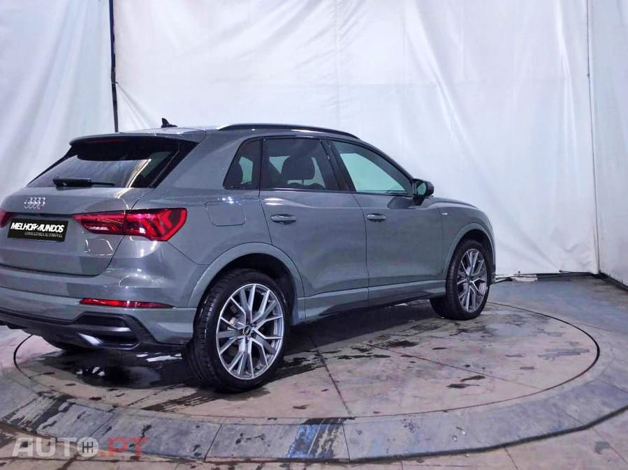 Audi Q3 45 TFSIe S line S tronic