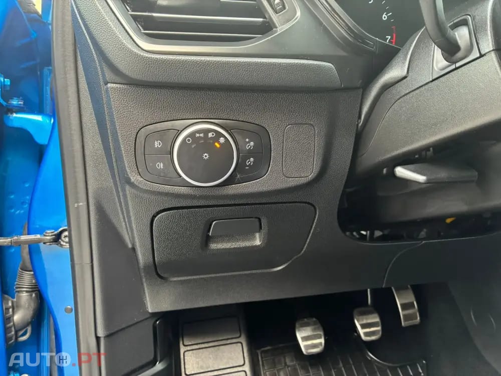 Ford Focus 1.0 EcoBoost Mild-Hybrid ST-Line X