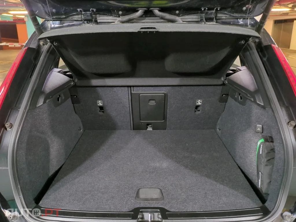 Volvo XC40 1.5 T5 PHEV R-Design