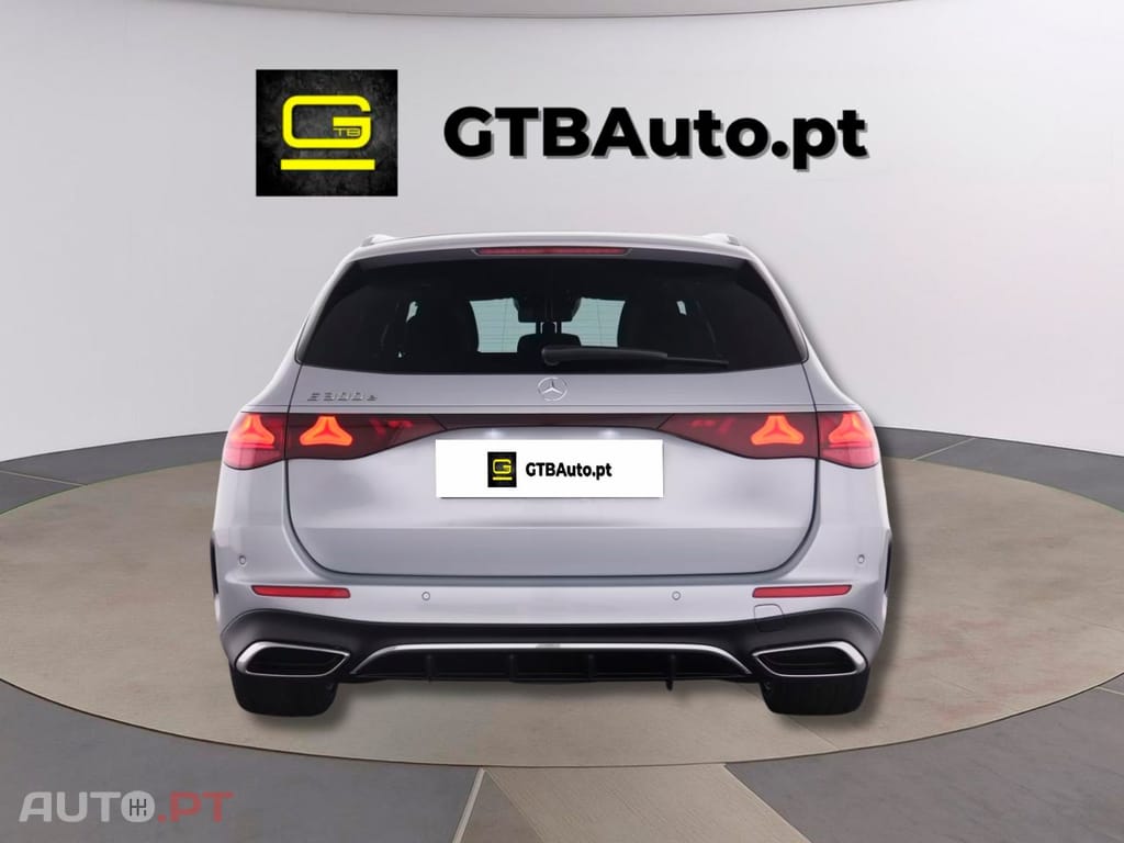 Mercedes-Benz E 300 I.V.A DEDUTIVEL T e AMG