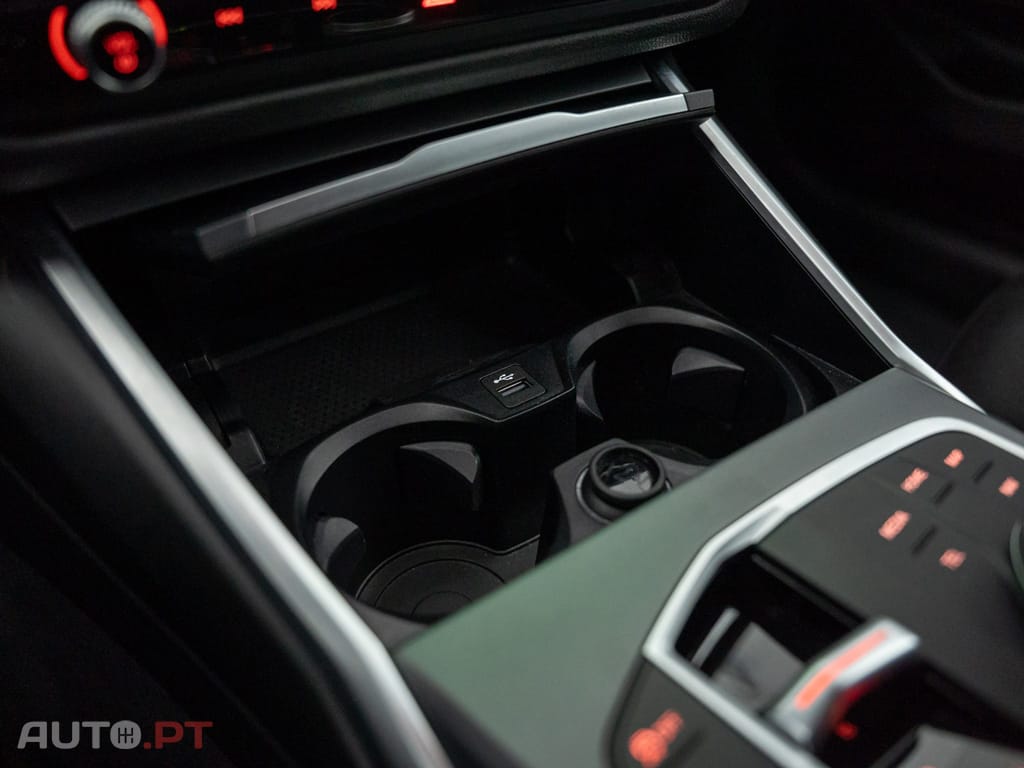 BMW 330 e Auto