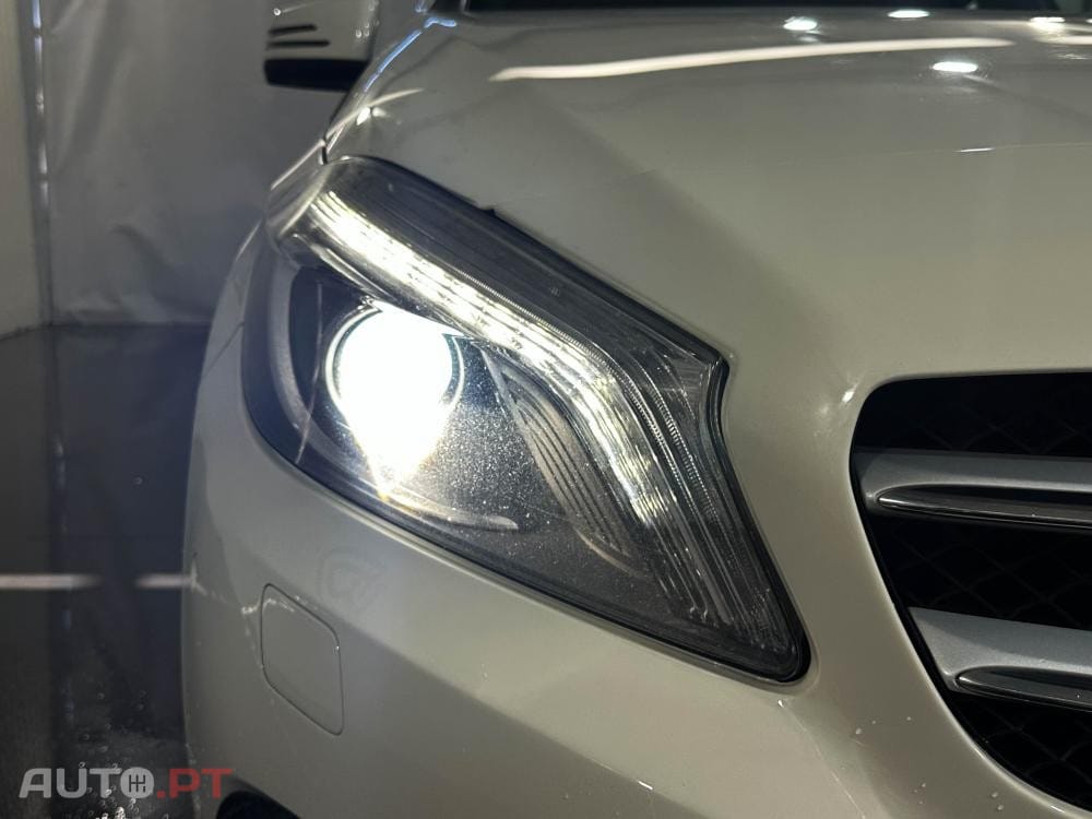 Mercedes-Benz A 180 d 7G-DCT AMG Line