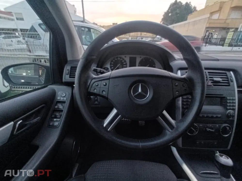 Mercedes-Benz B 180 ND