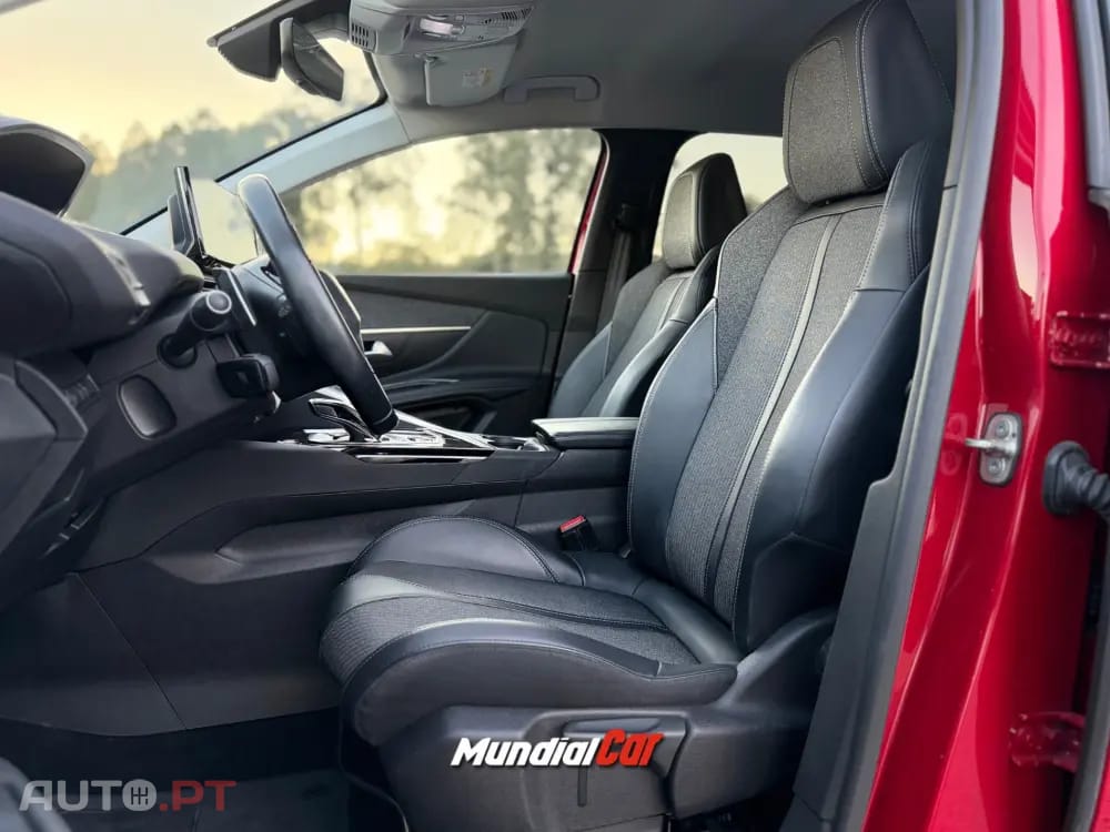 Peugeot 3008 1.6 Hybrid Allure e-EAT8