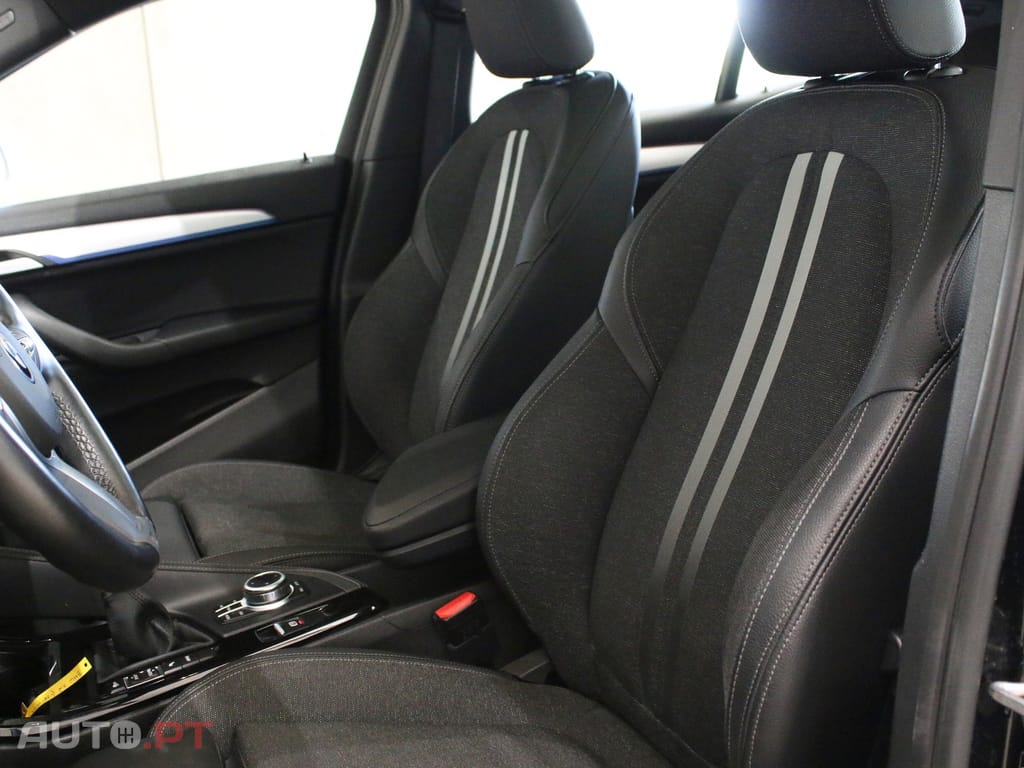 BMW X2 25 e xDrive Pack M