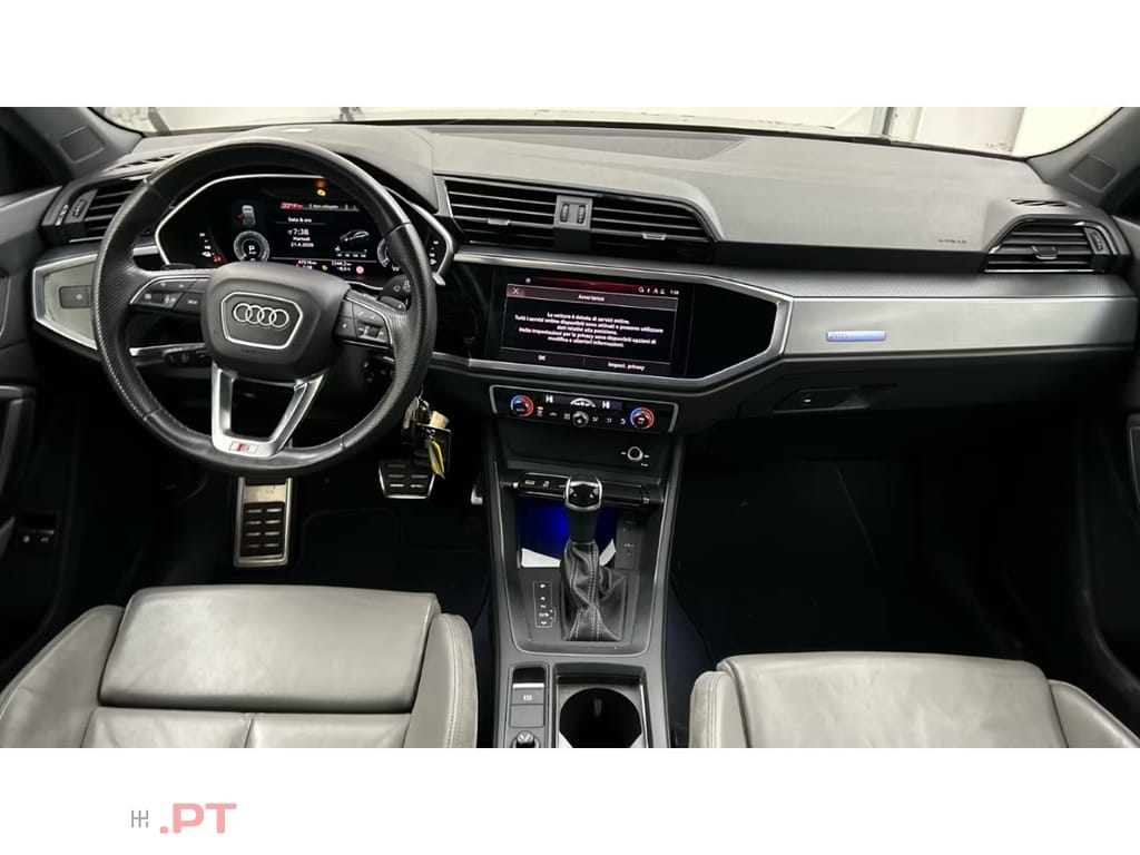 Audi Q3 45 TFSIe S line