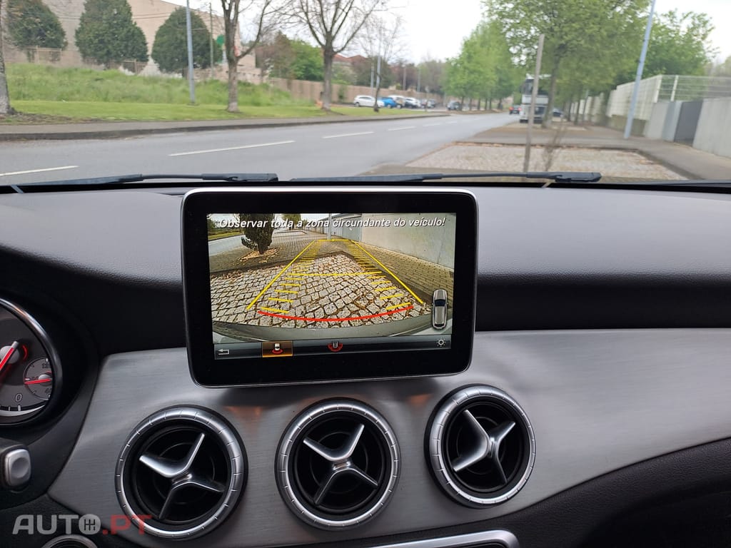 Mercedes-Benz CLA 220 AMG Full Extras 177 CV