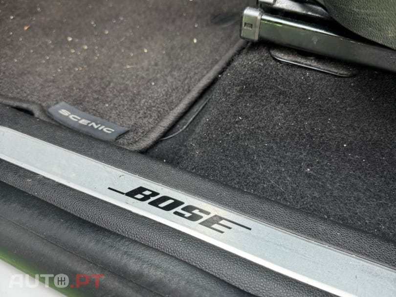 Renault Grand Scénic ENERGY dCi 130 BOSE EDITION