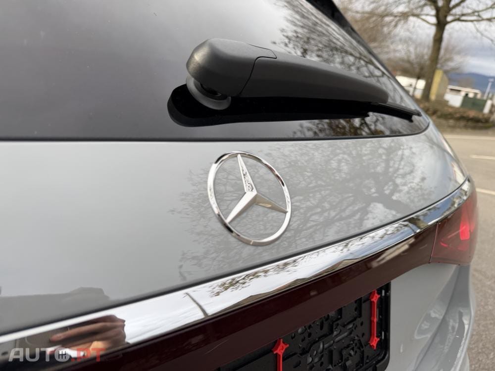 Mercedes-Benz E 300 e AMG Line