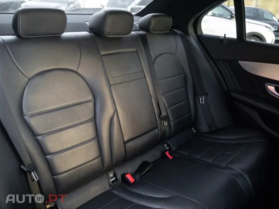 Mercedes-Benz C 300 de AMG Line