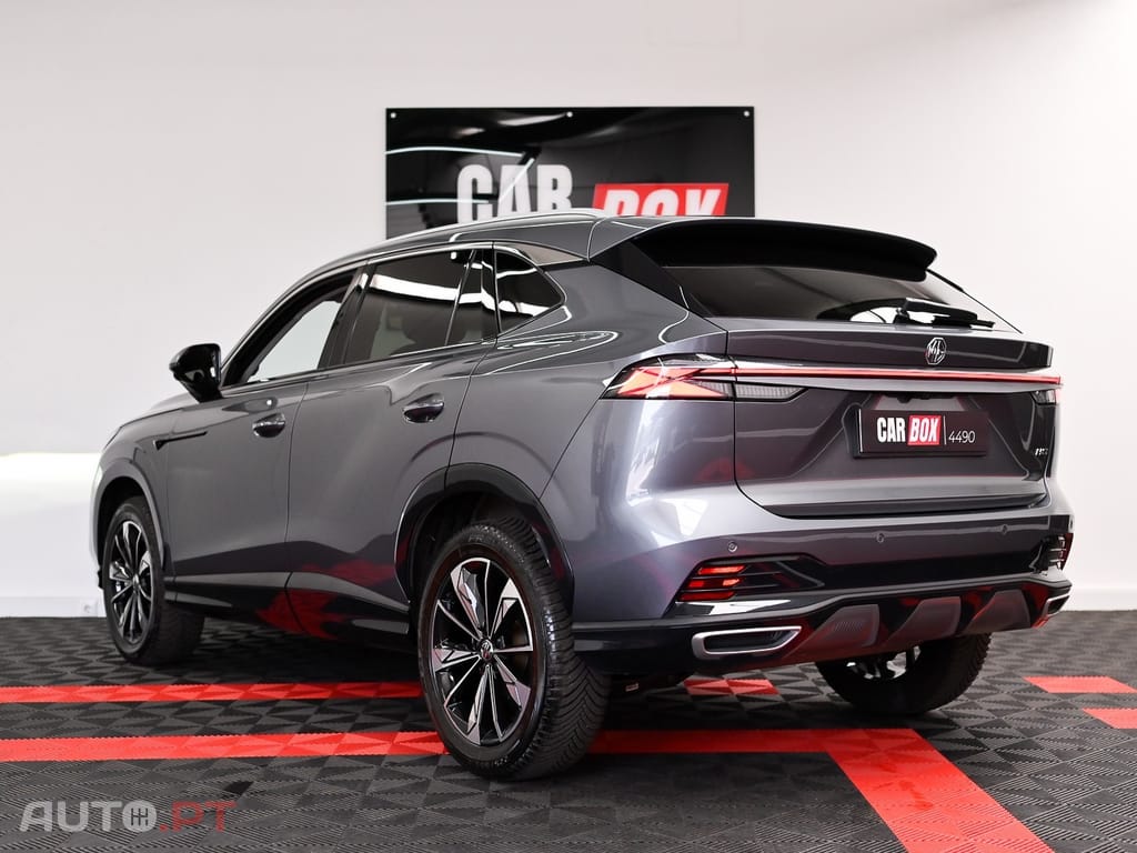 MG HS 1.5 T Luxury AT