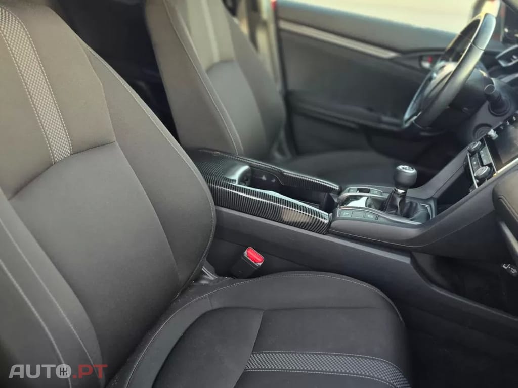 Honda Civic 1.0 i-VTEC Elegance