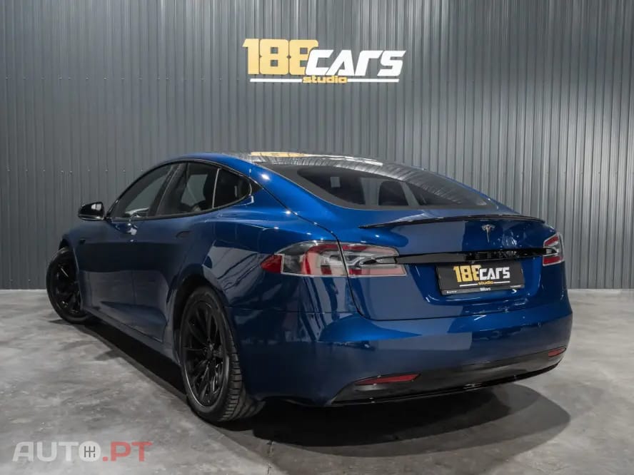 Tesla Model S 75