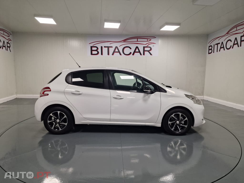 Peugeot 208 1.4 HDi Active