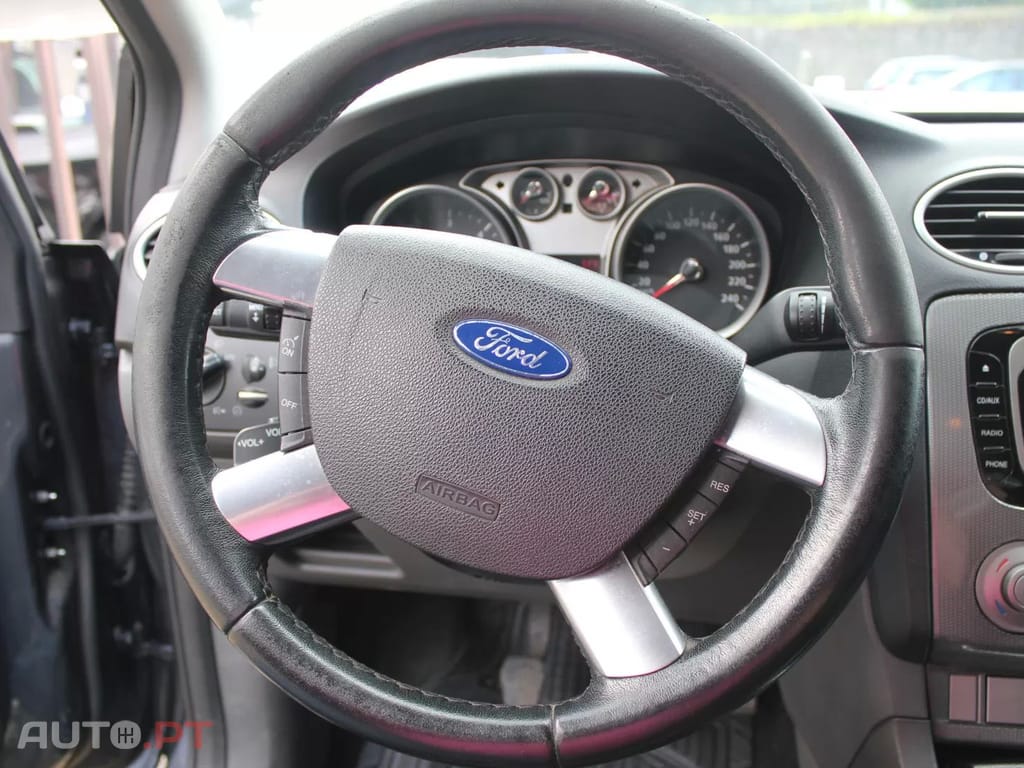 Ford Focus SW 1.6 TDCi Titanium 17