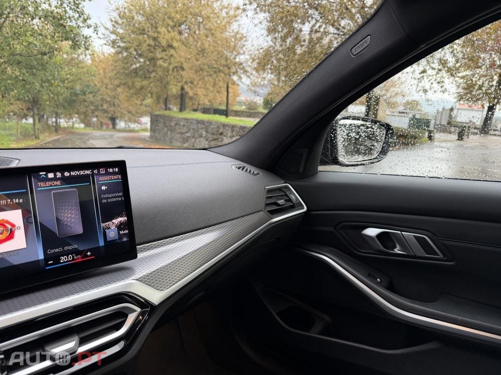 BMW 330 e Pack 50 anos M Auto