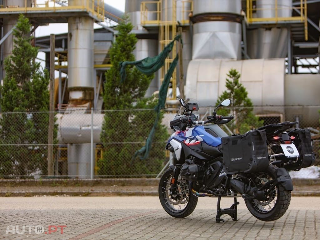 BMW R trophy