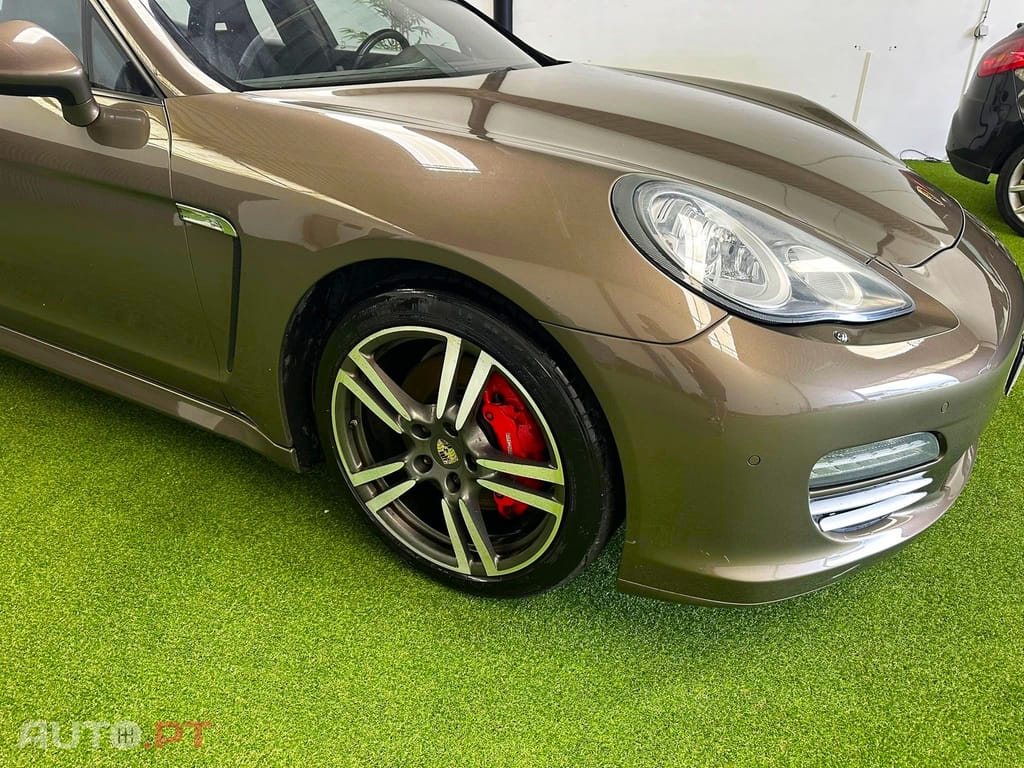 Porsche Panamera PDK