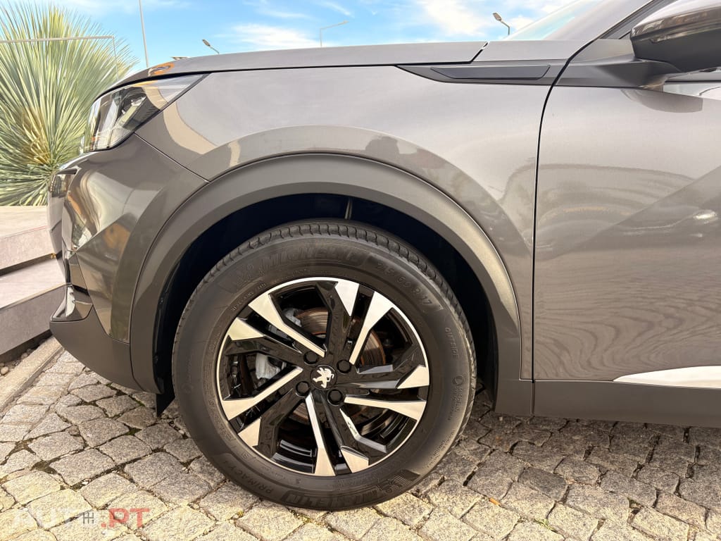 Peugeot 2008 1.5 BlueHDi Allure Pack